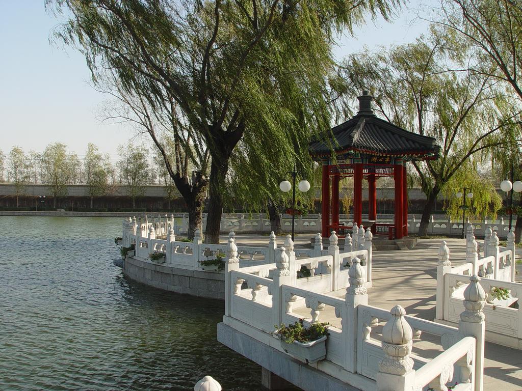 Beijing Fuyuan Garden Business Hotel Exterior photo